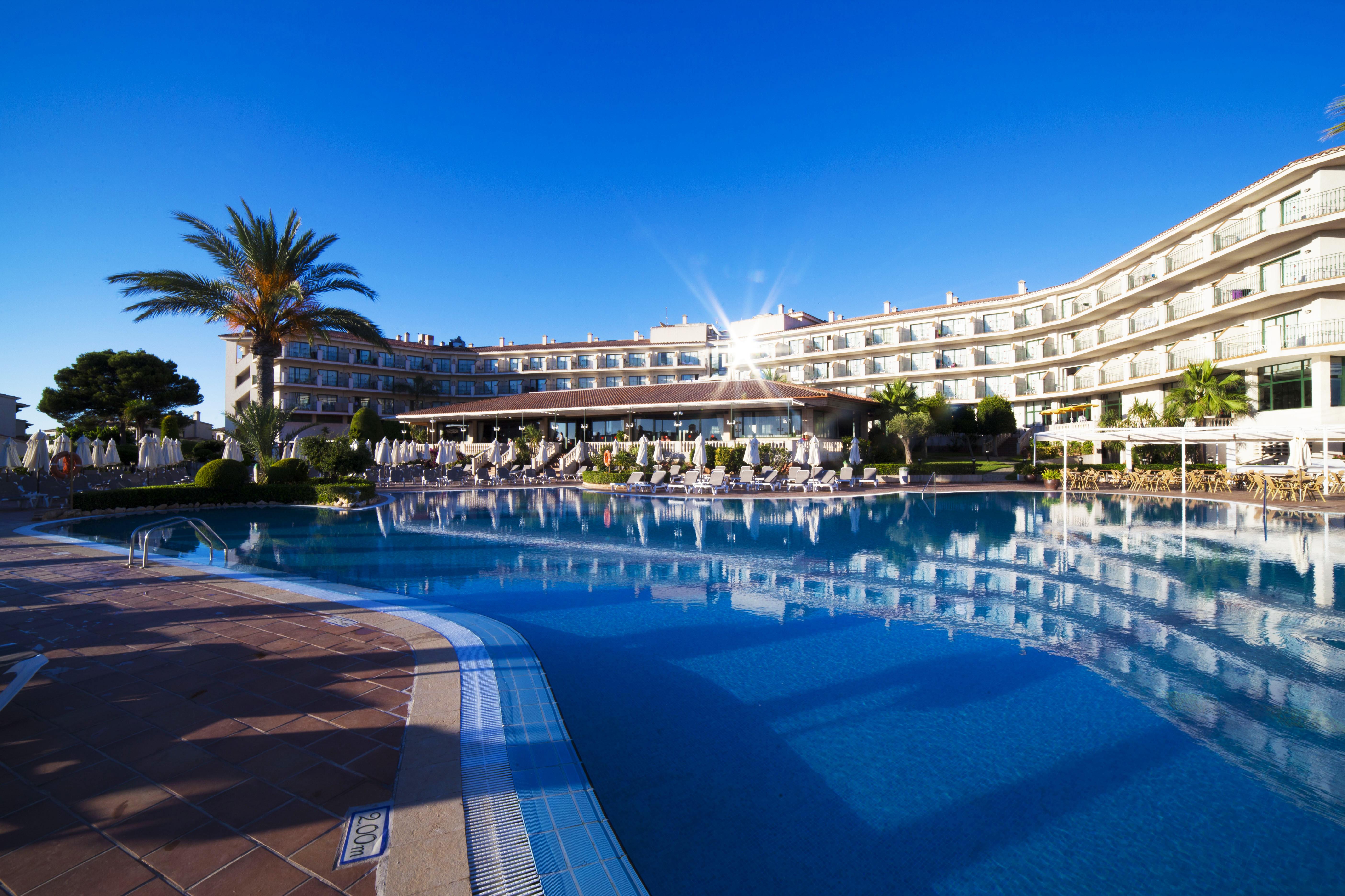 Hotel Valentin Son Bou Esterno foto
