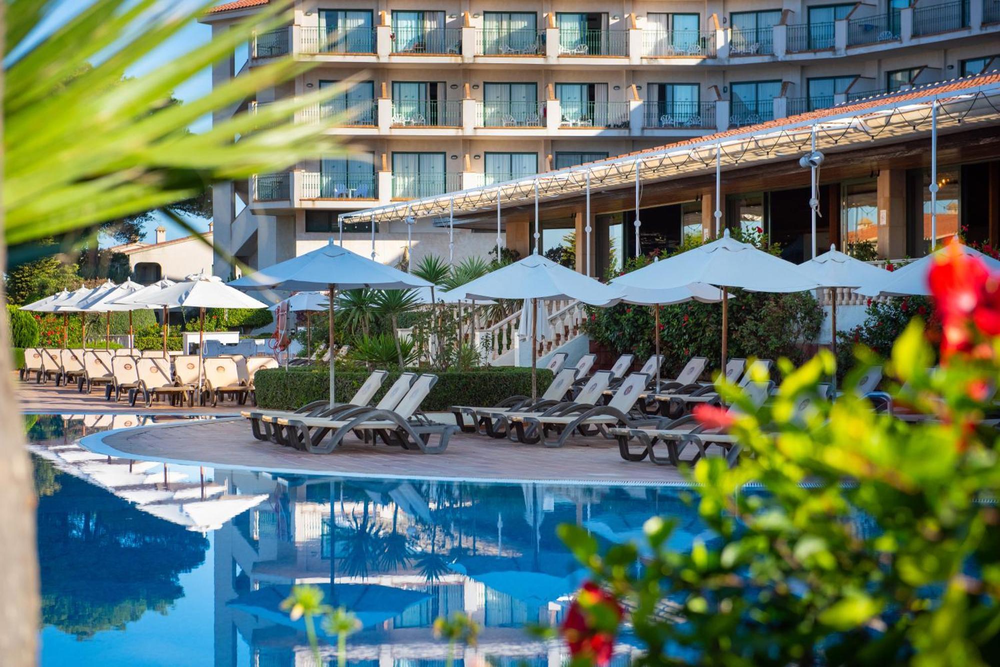 Hotel Valentin Son Bou Esterno foto